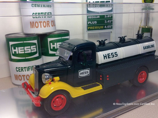Hess 1985 Truck in Deluxe Display Case